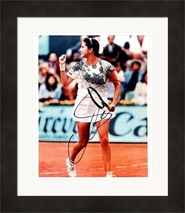Снимка на Моника Селеш с автограф 8x10 (Шампионка по тенис Легенда Шотландия) #3 в матова рамка - Тенис-снимки с автограф